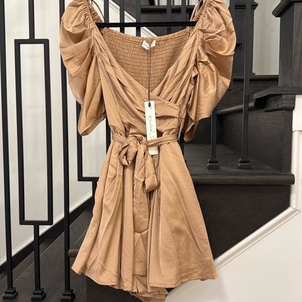 Mustard seed Satin Romper with short sleeves NWT SMALL